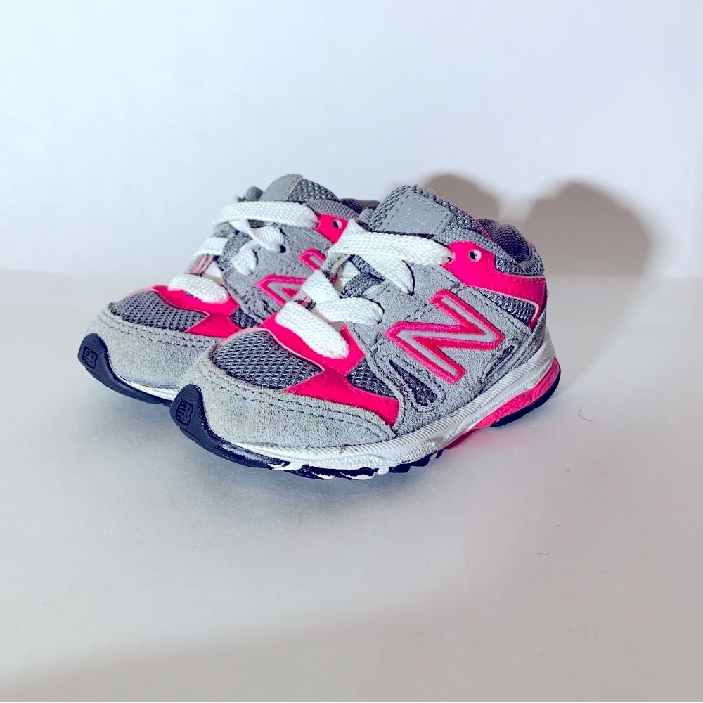 NEW BALANCE